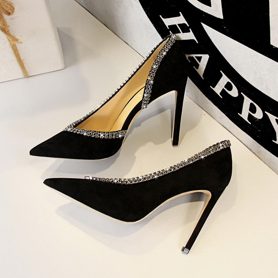 Wildleder High Heels mit spitzer Spitze und Strass in 6 Farben