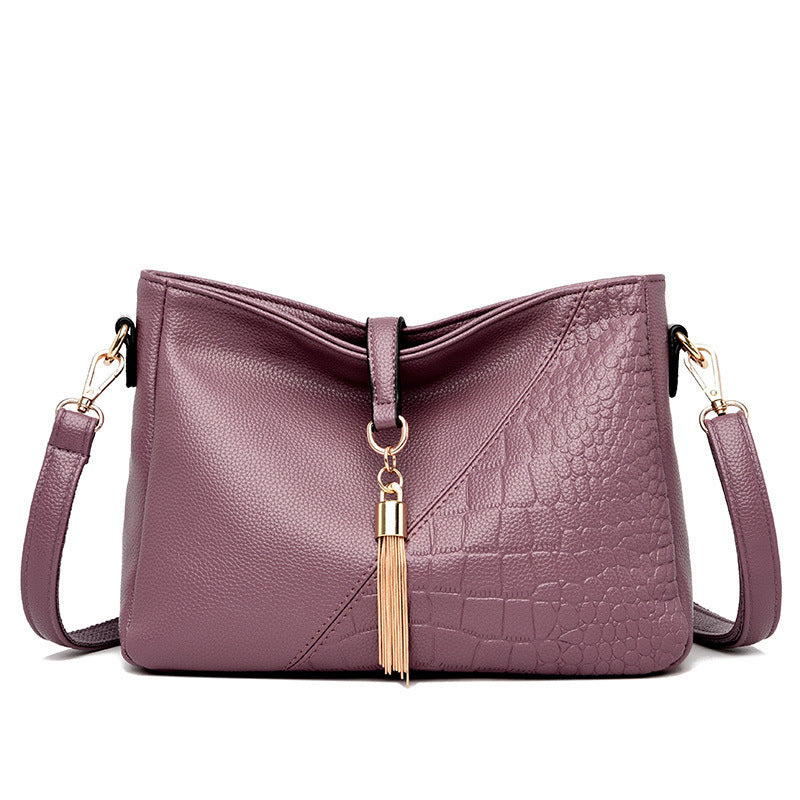Shoulder Messenger Bag with Tassel in 3 Colors
