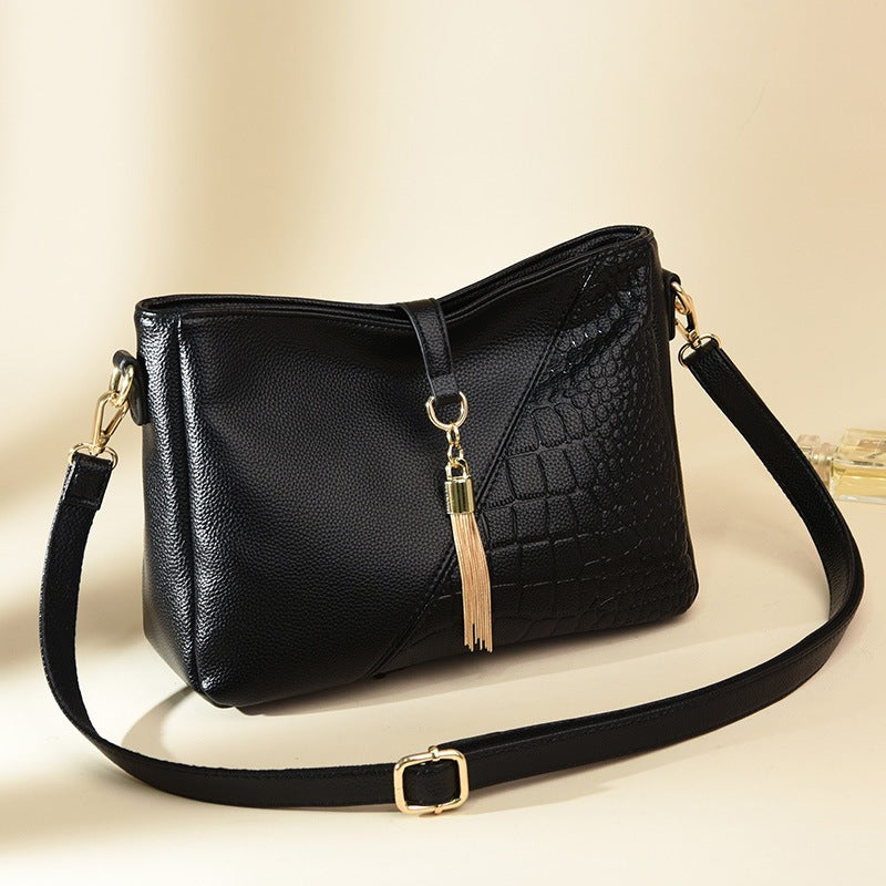 Shoulder Messenger Bag with Tassel in 3 Colors