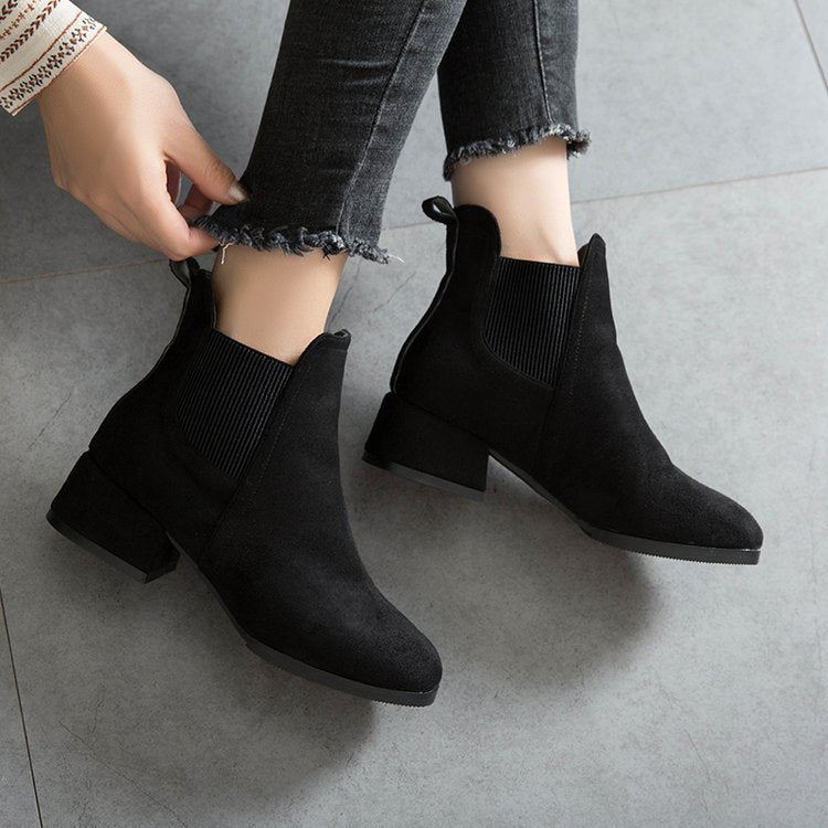 Suede Thick Short Heel Ankle Boots in 2 Colors