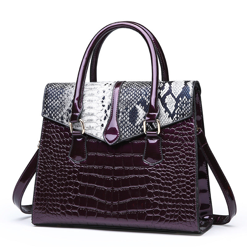 Serpentine Large Capacity Hand Shoulder Bag in 4 Colors