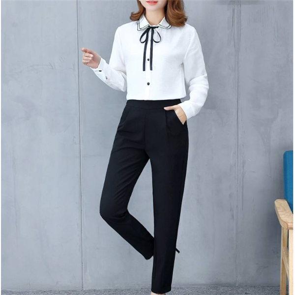 Slim Fit Pleated Pants with Pockets