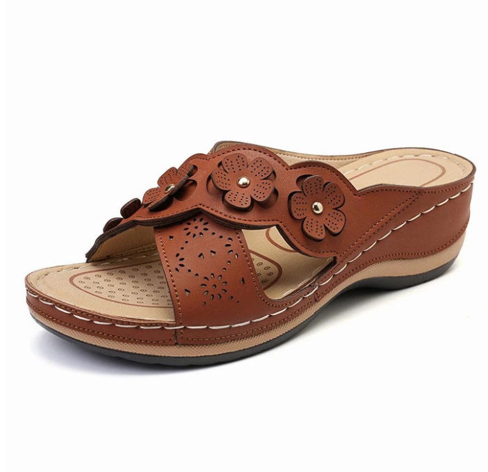 Open Toe Sandals with Flowers and Wedge Heels in 4 Colors