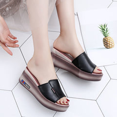 Slip-On Leather Platform Sandals in 2 Colors