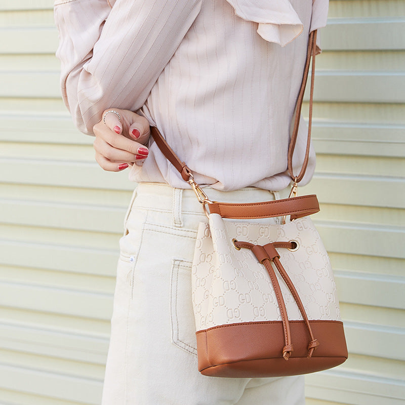 Hand Bucket Bag in 6 Colors
