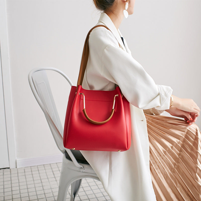 Large Capacity Messenger Shoulder Bag in 4 Colors