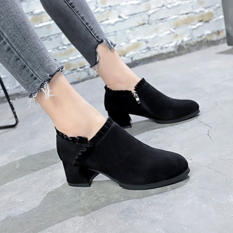 Suede Thick Heel Pointed Toe Ankle Boots in 2 Colors