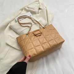 Rhombus Shoulder Bag with Chain Strap in 4 Colors