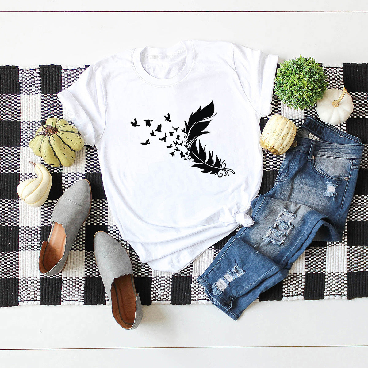 Kurzarm-Top mit Feder-Print in 12 Farben S-5XL