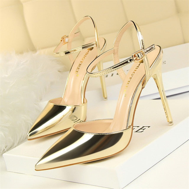 Lackleder High Heel Stilettos mit spitzer Zehenpartie