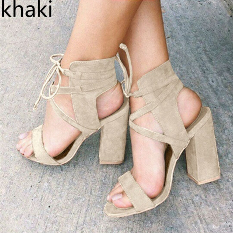 Sandales à talons hauts et à lanières en 6 couleurs