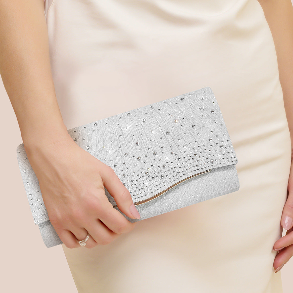 Elegant Rhinestone Clutch with Chain Strap