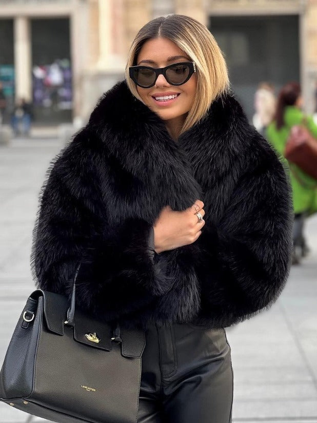 Kunstpelzjacke mit Taschen und Revers