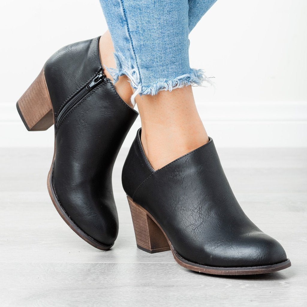Pointed Toe Short Heel Ankle Boots
