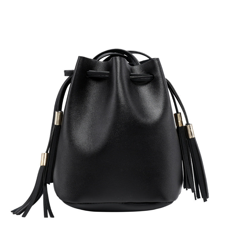 Shoulder Messenger Bucket Bag with Tassels in 5 Colors
