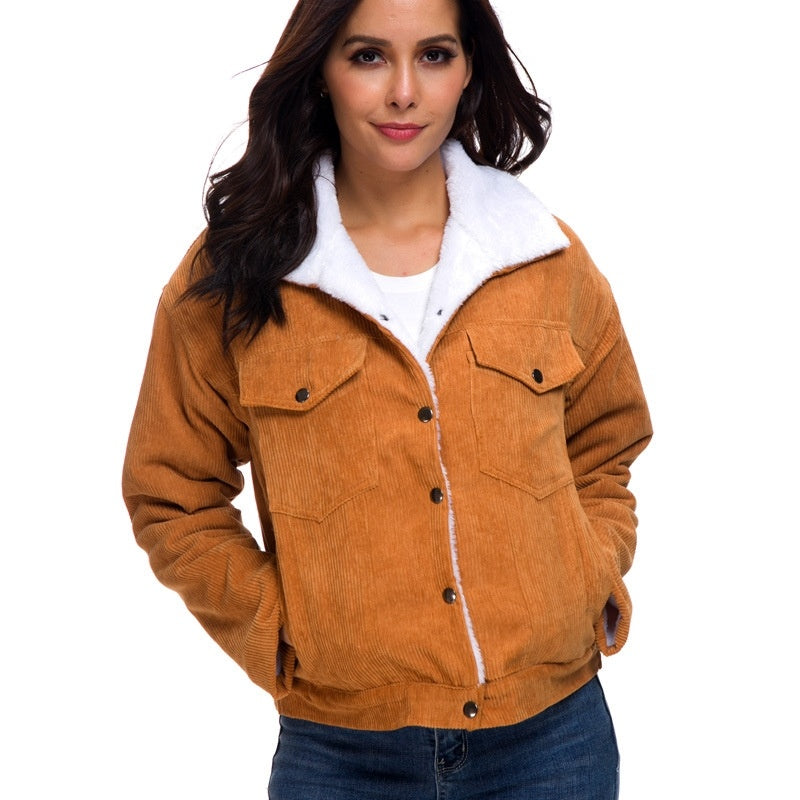 Fleecegefütterte Cordjacke mit Taschen