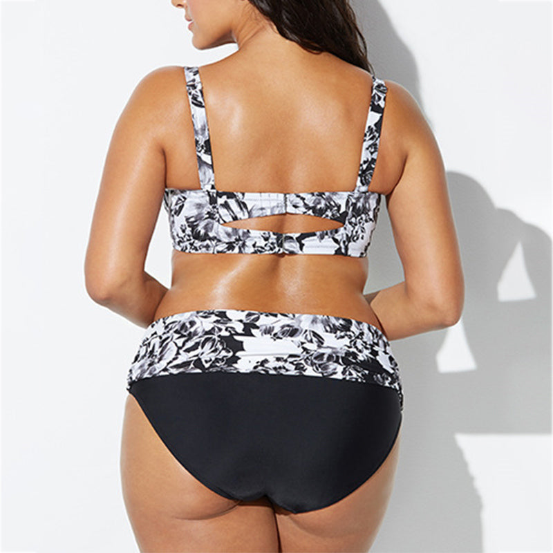 Plus Size Black and White Printed Bikini XL-4XL