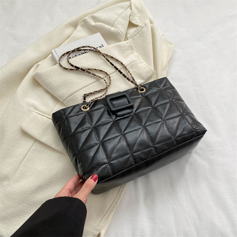 Rhombus Shoulder Bag with Chain Strap in 4 Colors
