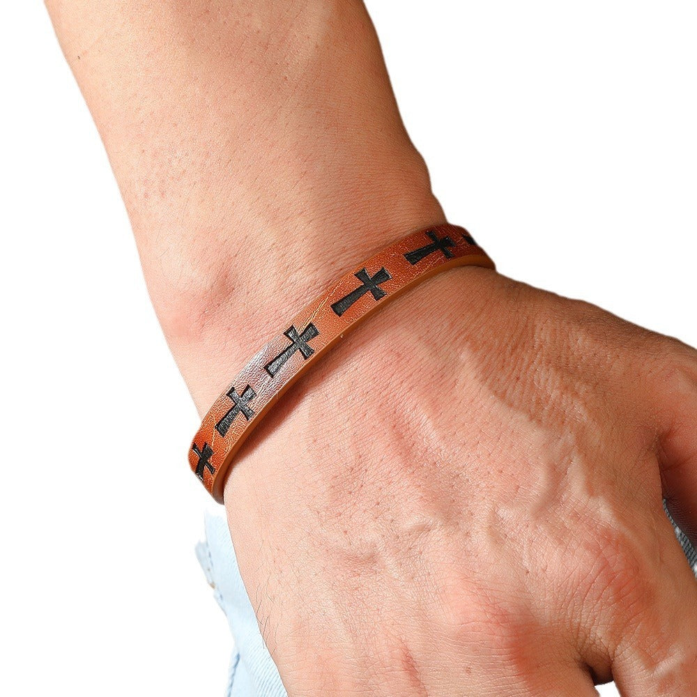 Lederarmband mit Kreuzdruck und Magnetschließe