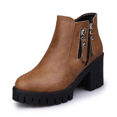 Bottines à talon épais et bout rond avec fermeture éclair latérale, disponibles en 3 couleurs