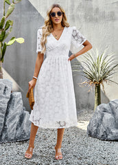 Elegant Short Sleeve V-Neck Formal Dress with Lace Overlay