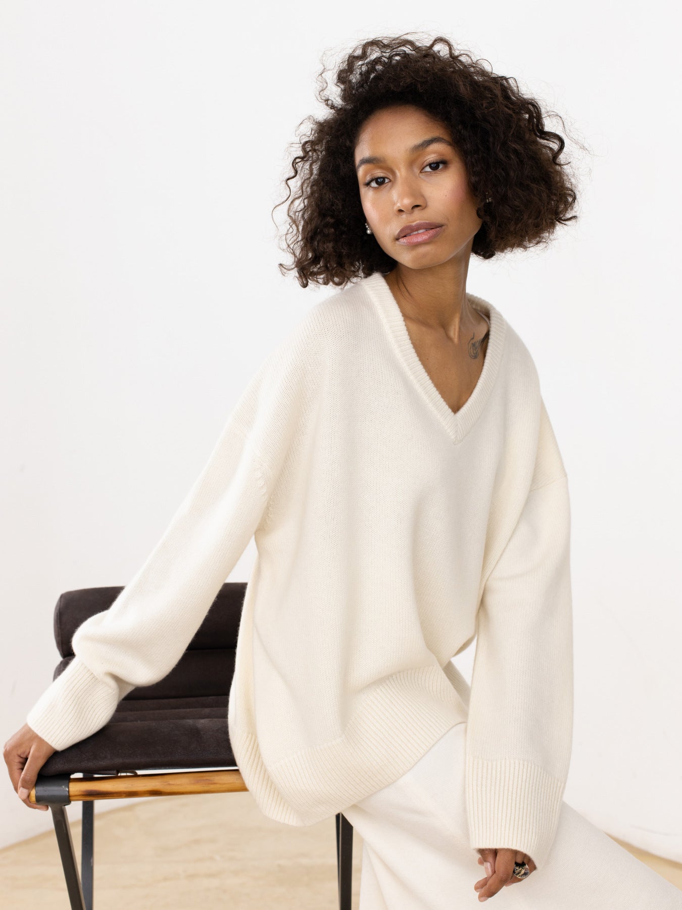 Solid Colour V-Neck Long Sleeve Sweater