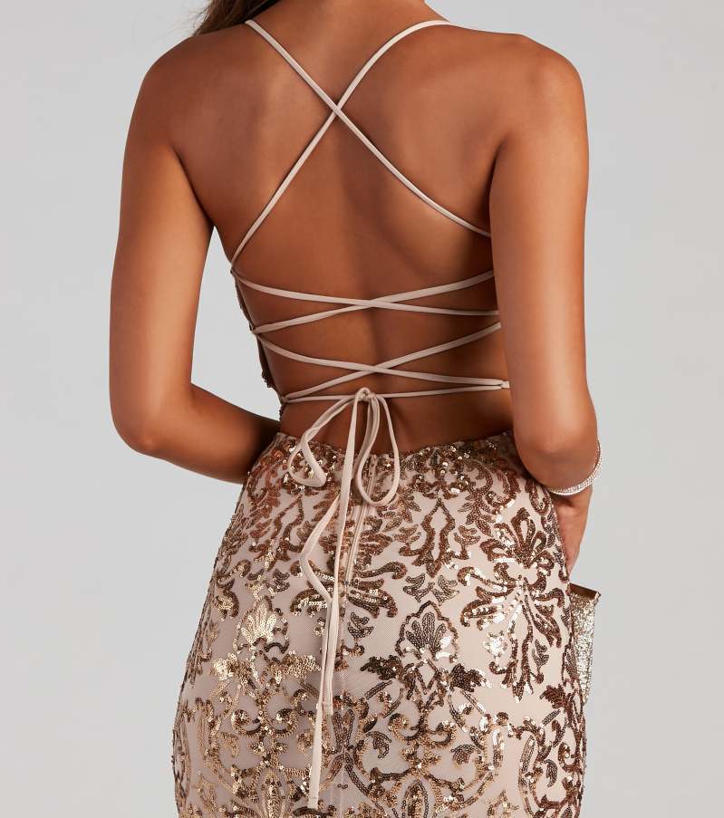 Sleeveless Floor-Length Sequinned Evening Dress