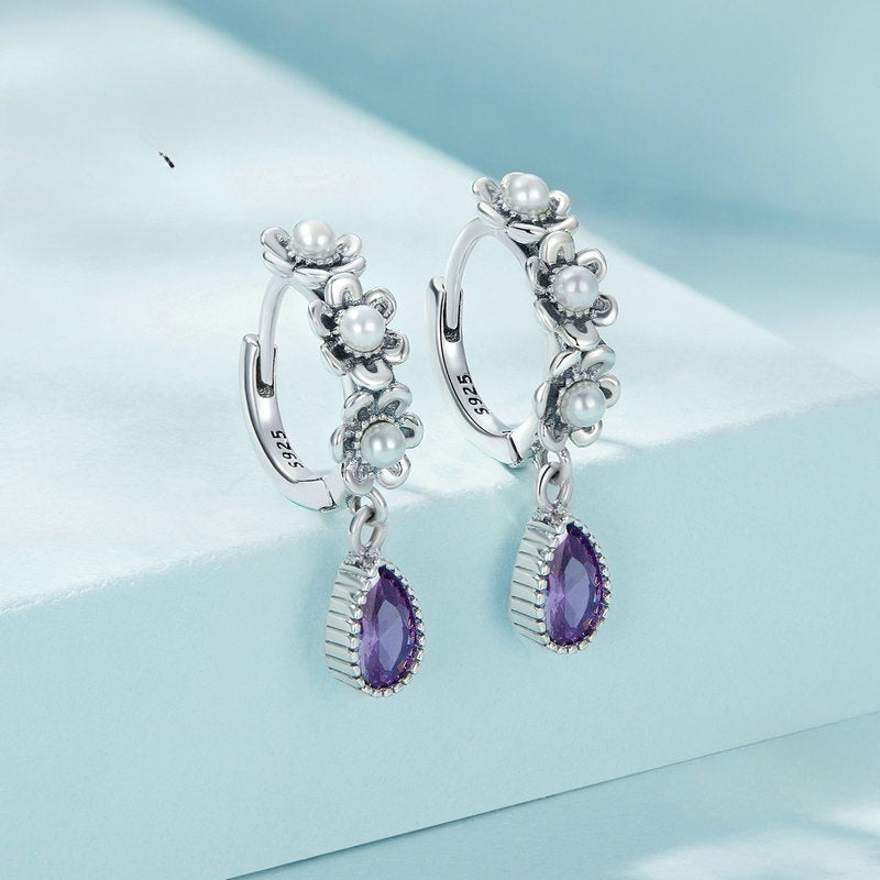 Tropfenohrringe aus Sterlingsilber mit violettem Edelstein