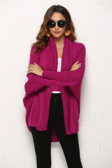 Strickjacke mit langen Fledermausärmeln