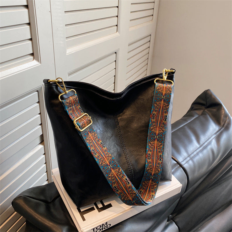 Retro Bucket Messenger Bag with Wide Shoulder Strap in 4 Colors