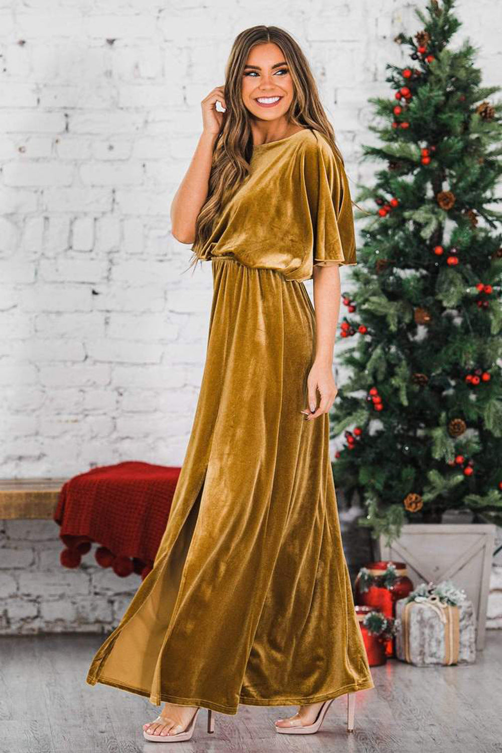 Elegant Short Sleeve Velvet Evening Dress