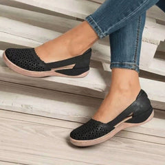 Einfarbige, flache Slipper