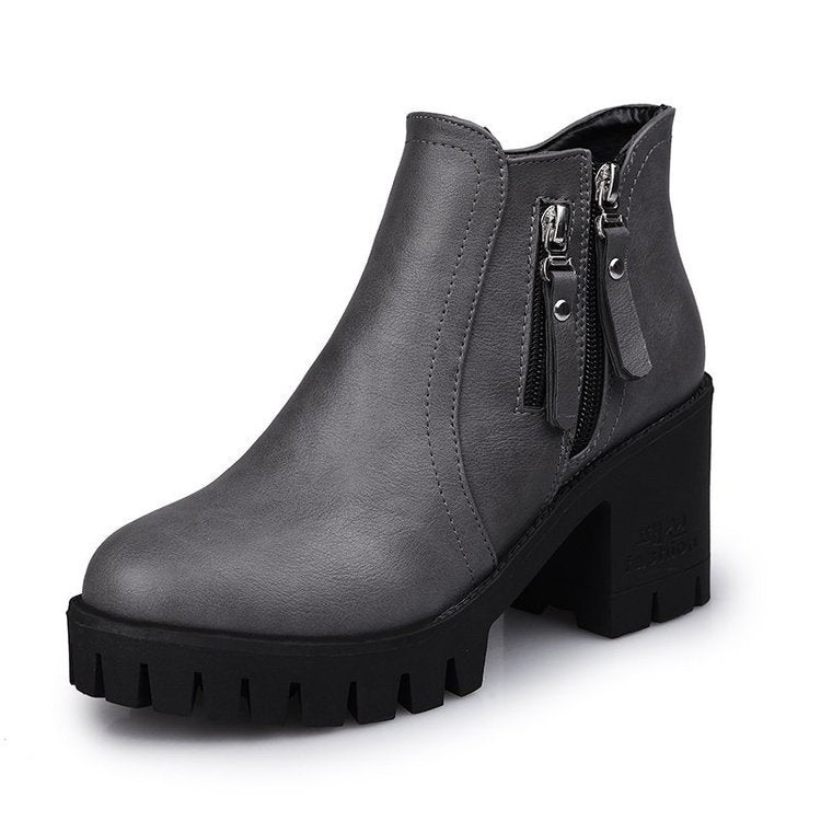 Bottines à talon épais et bout rond avec fermeture éclair latérale, disponibles en 3 couleurs
