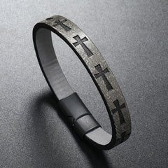 Lederarmband mit Kreuzdruck und Magnetschließe