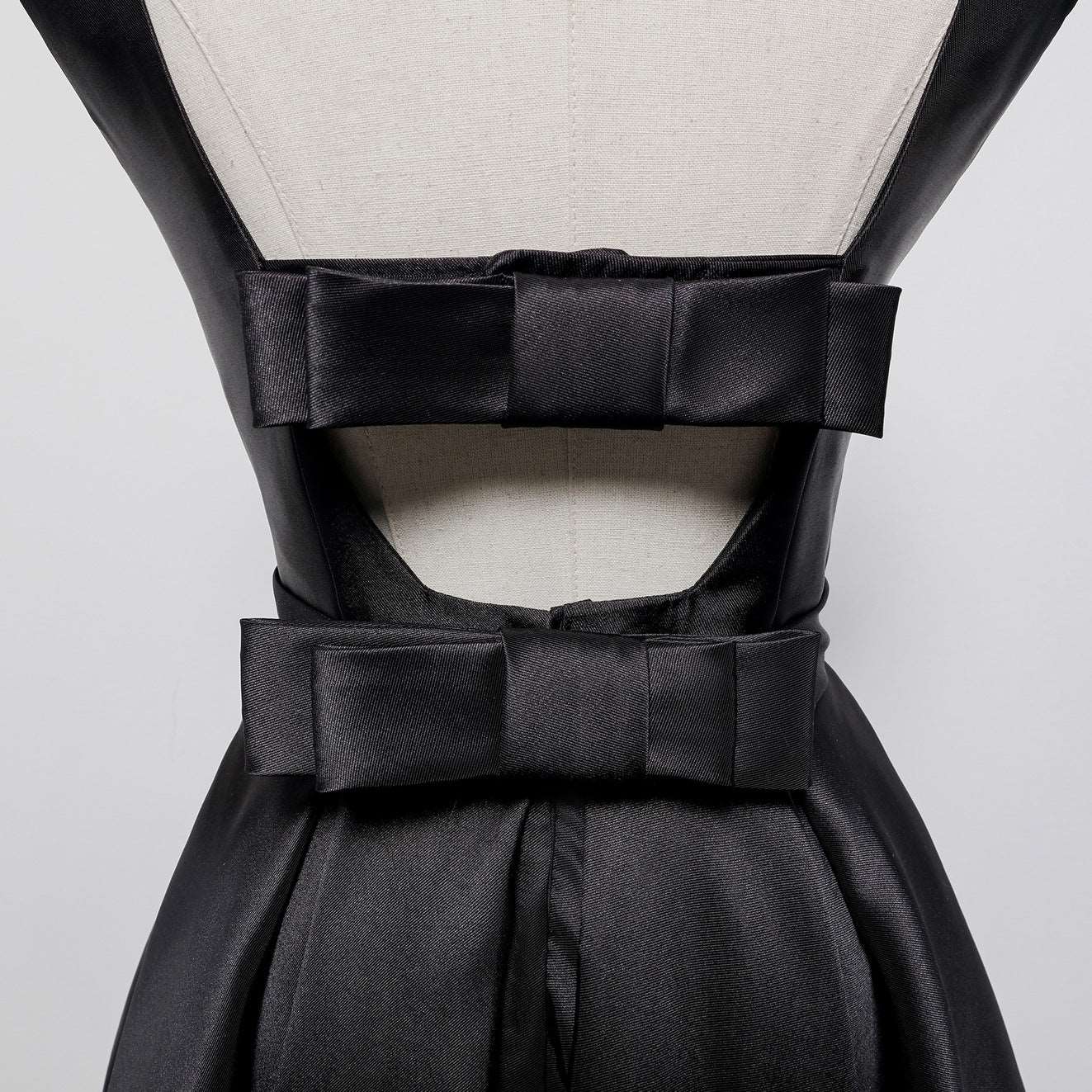 Robe noire élégante dos nu style Hepburn, tailles S à XXXL