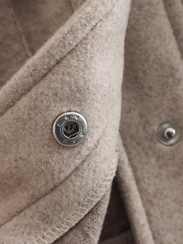 Veste en tweed avec revers et poches