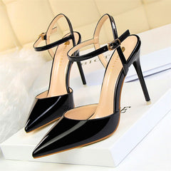 Lackleder High Heel Stilettos mit spitzer Zehenpartie